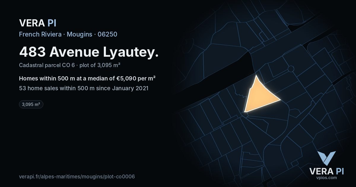 483 Avenue Lyautey, Mougins at night – the plot lit, the parcels around coloured by the prices near them