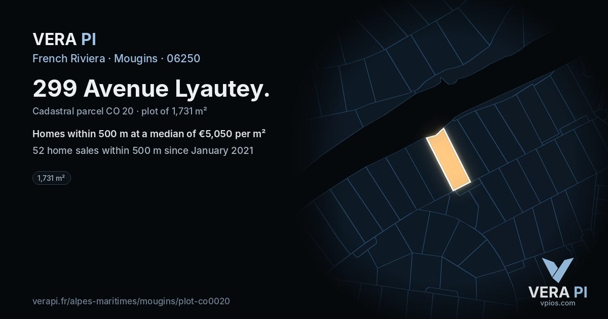 299 Avenue Lyautey, Mougins at night – the plot lit, the parcels around coloured by the prices near them