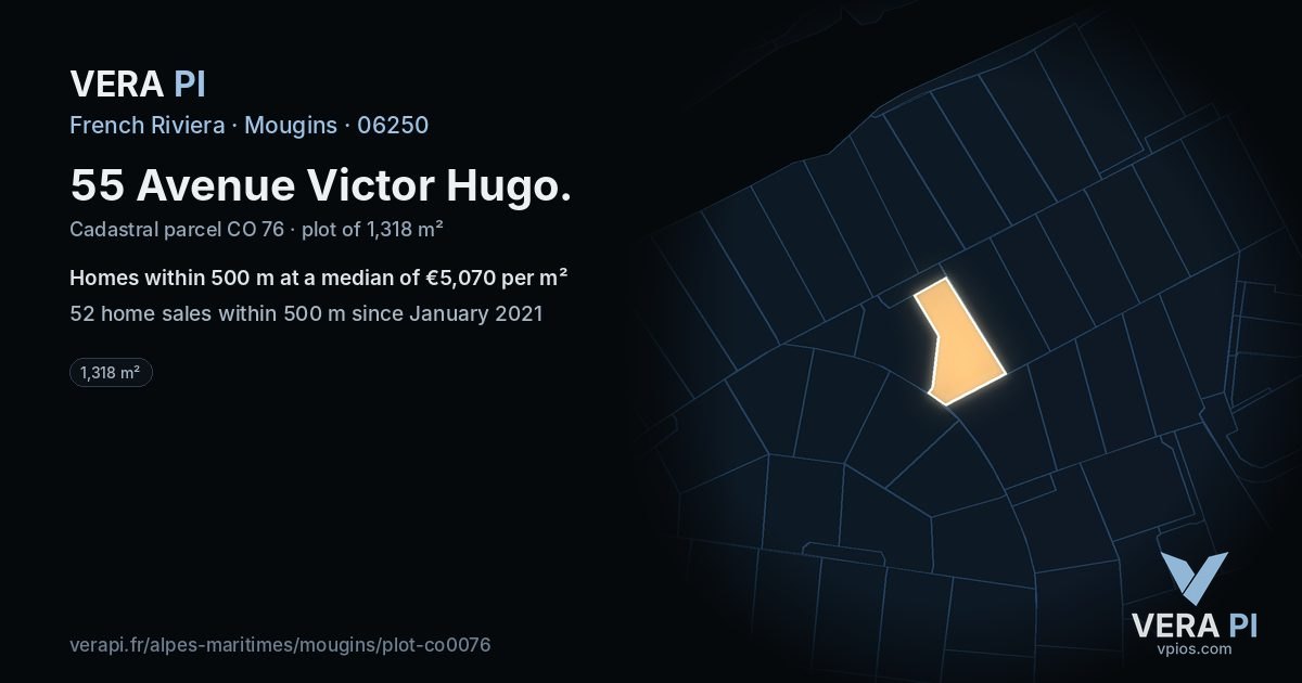 55 Avenue Victor Hugo, Mougins at night – the plot lit, the parcels around coloured by the prices near them