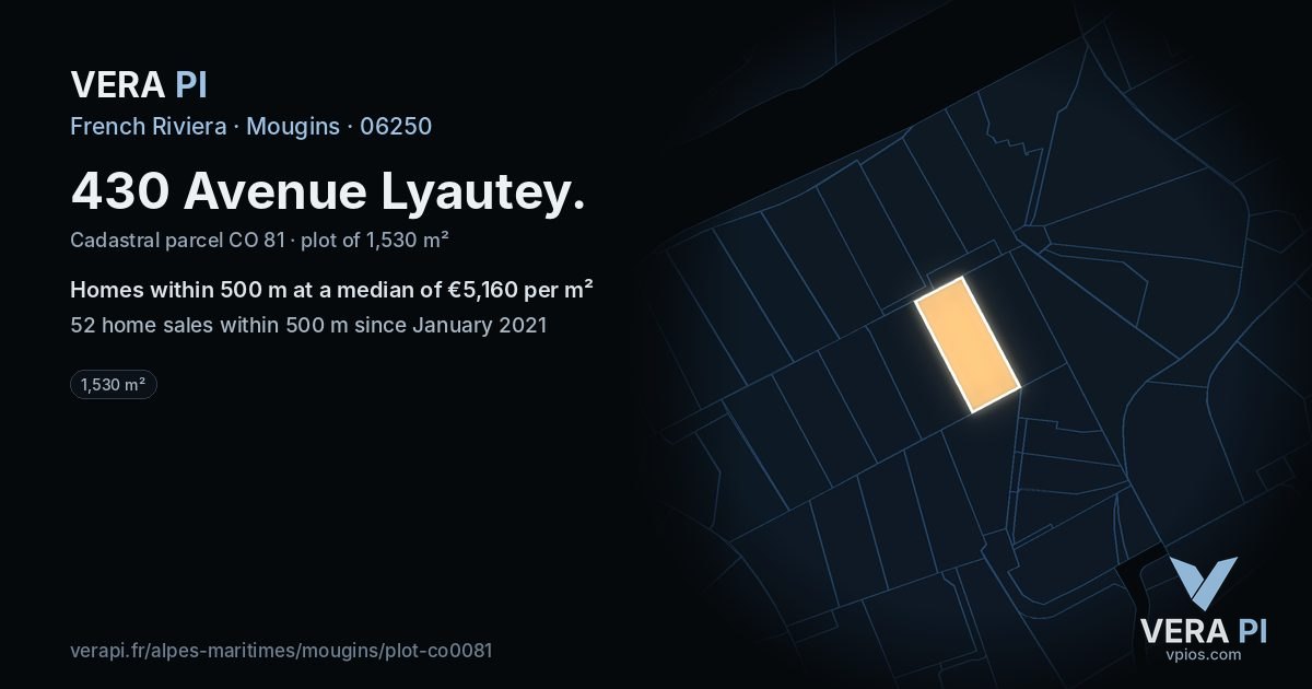 430 Avenue Lyautey, Mougins at night – the plot lit, the parcels around coloured by the prices near them