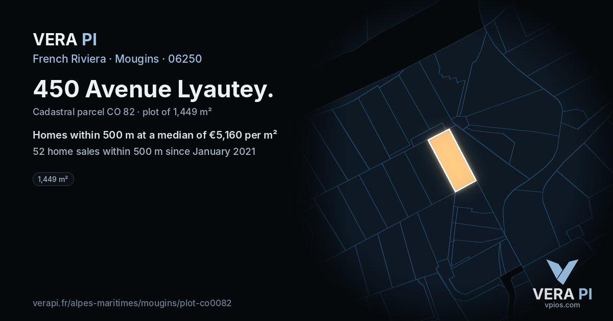 450 Avenue Lyautey, Mougins at night – the plot lit, the parcels around coloured by the prices near them