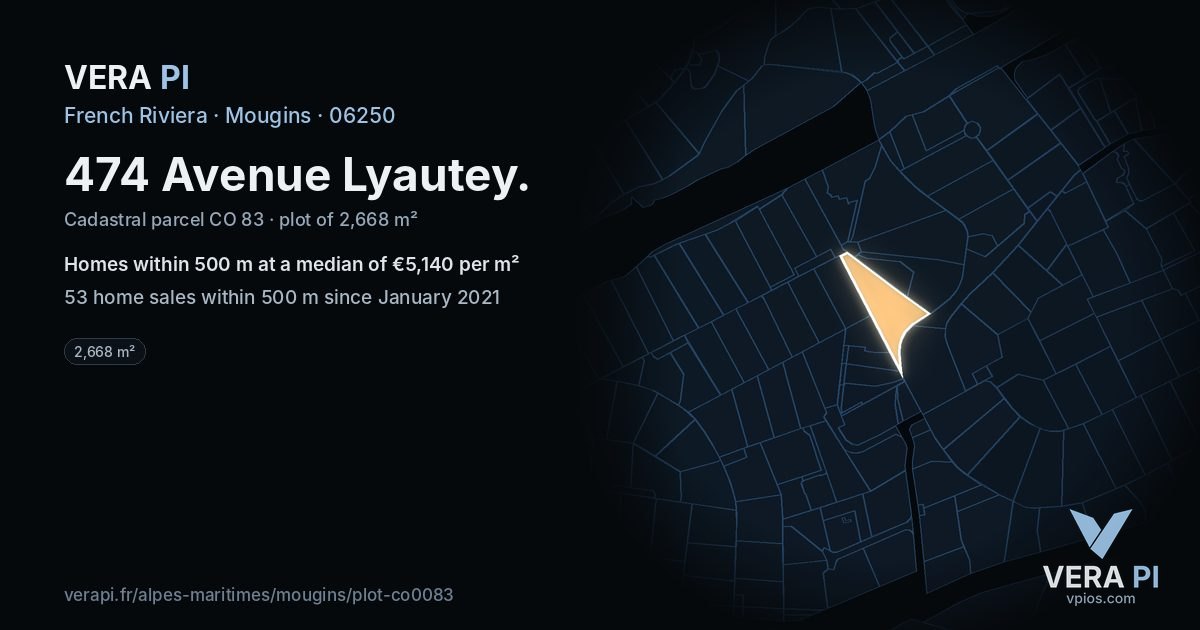474 Avenue Lyautey, Mougins at night – the plot lit, the parcels around coloured by the prices near them
