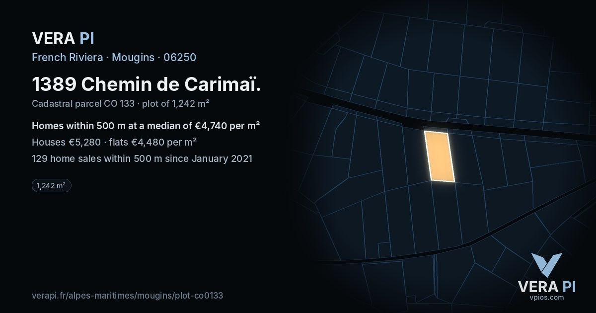 1389 Chemin de Carimaï, Mougins at night – the plot lit, the parcels around coloured by the prices near them