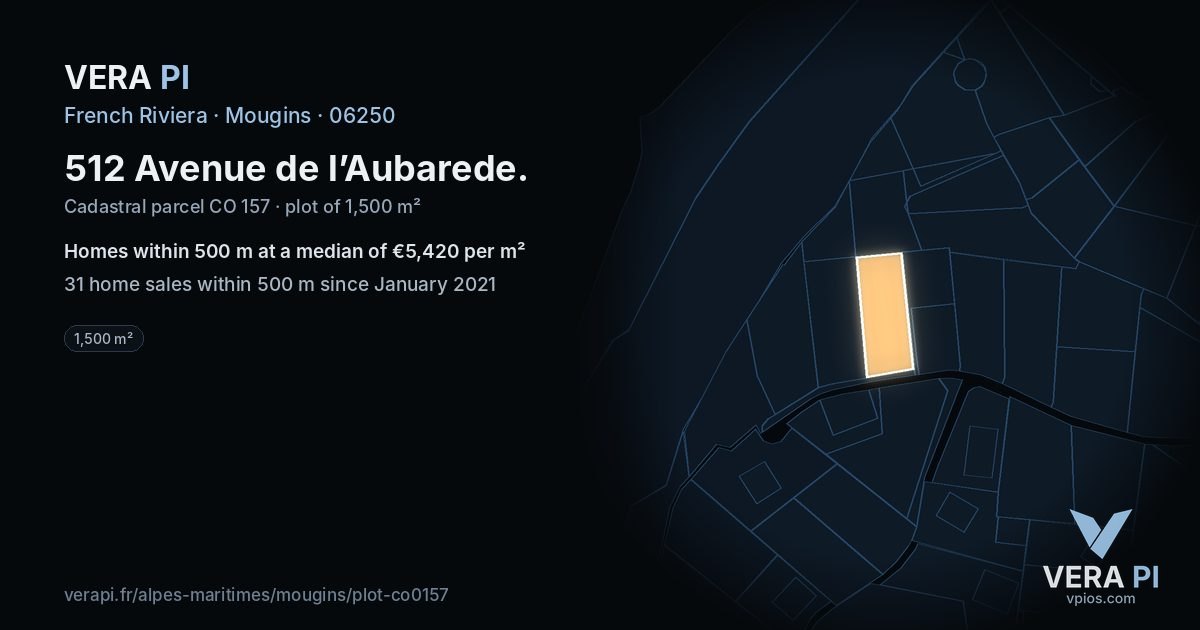 512 Avenue de l’Aubarede, Mougins at night – the plot lit, the parcels around coloured by the prices near them