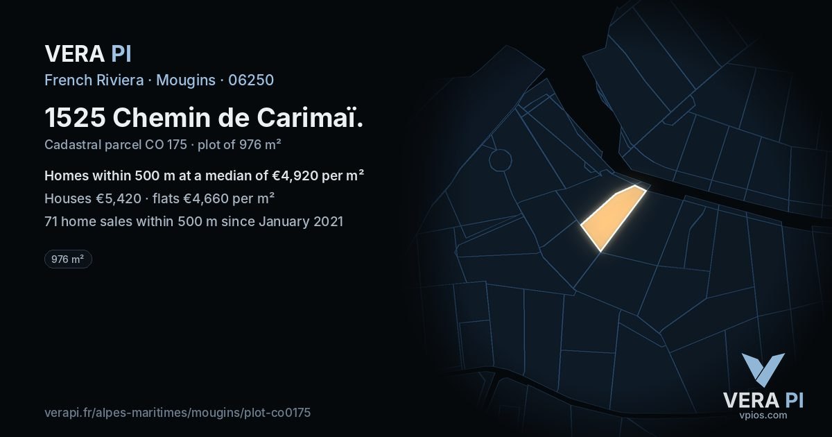 1525 Chemin de Carimaï, Mougins at night – the plot lit, the parcels around coloured by the prices near them