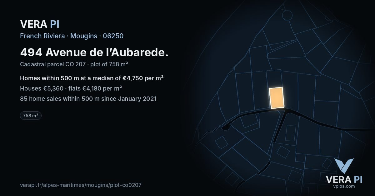 494 Avenue de l’Aubarede, Mougins at night – the plot lit, the parcels around coloured by the prices near them