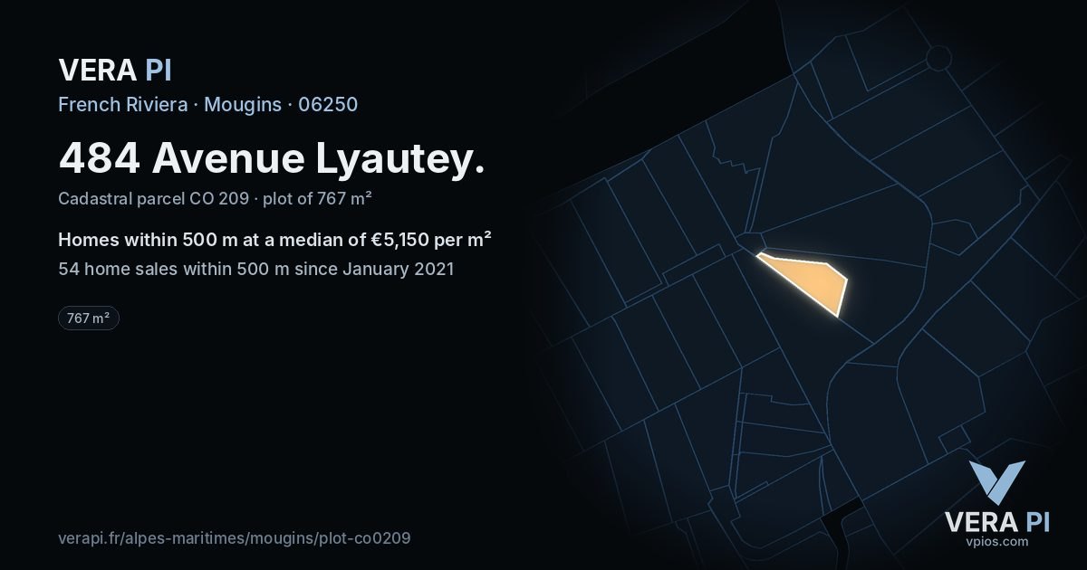 484 Avenue Lyautey, Mougins at night – the plot lit, the parcels around coloured by the prices near them