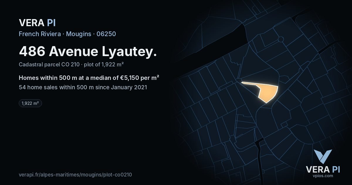 486 Avenue Lyautey, Mougins at night – the plot lit, the parcels around coloured by the prices near them
