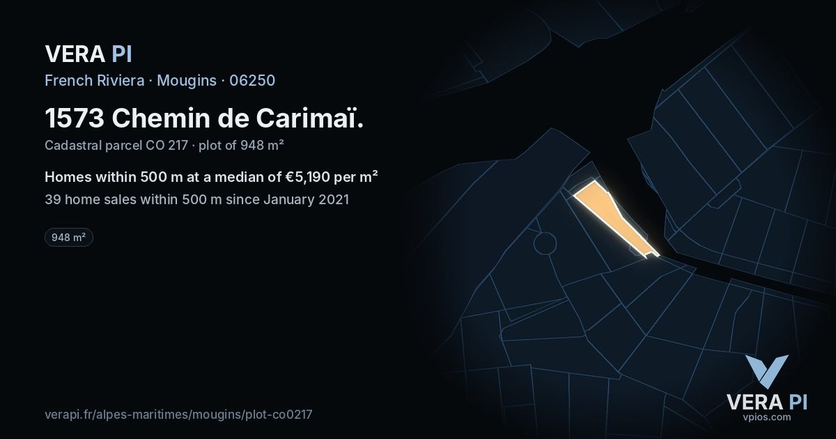 1573 Chemin de Carimaï, Mougins at night – the plot lit, the parcels around coloured by the prices near them