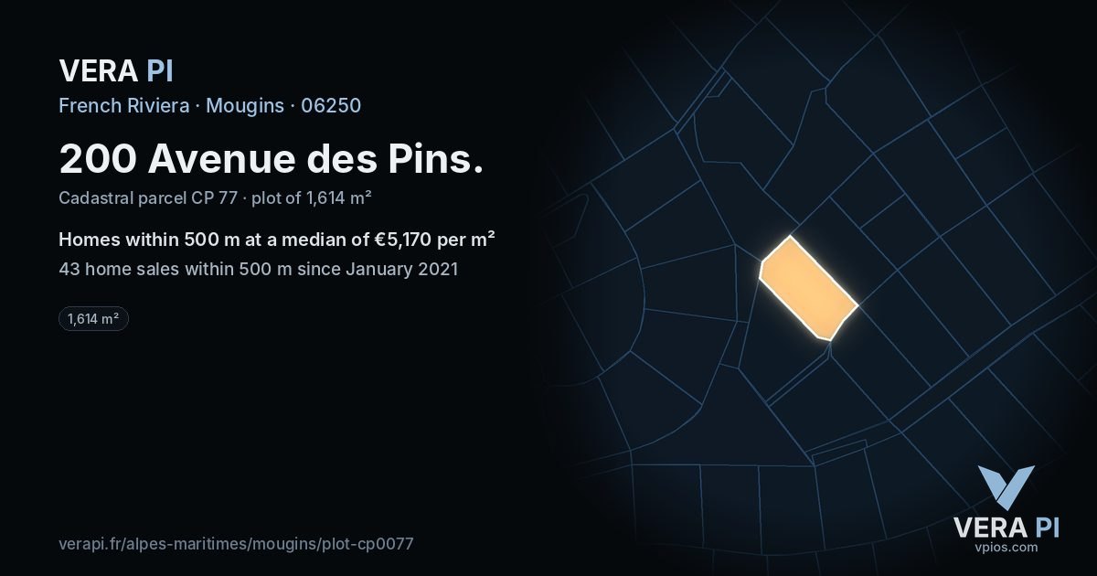 200 Avenue des Pins, Mougins at night – the plot lit, the parcels around coloured by the prices near them