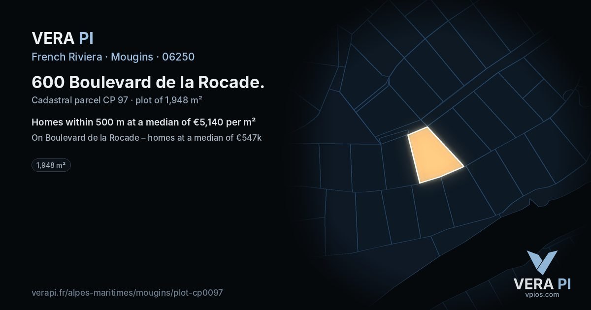 600 Boulevard de la Rocade, Mougins at night – the plot lit, the parcels around coloured by the prices near them