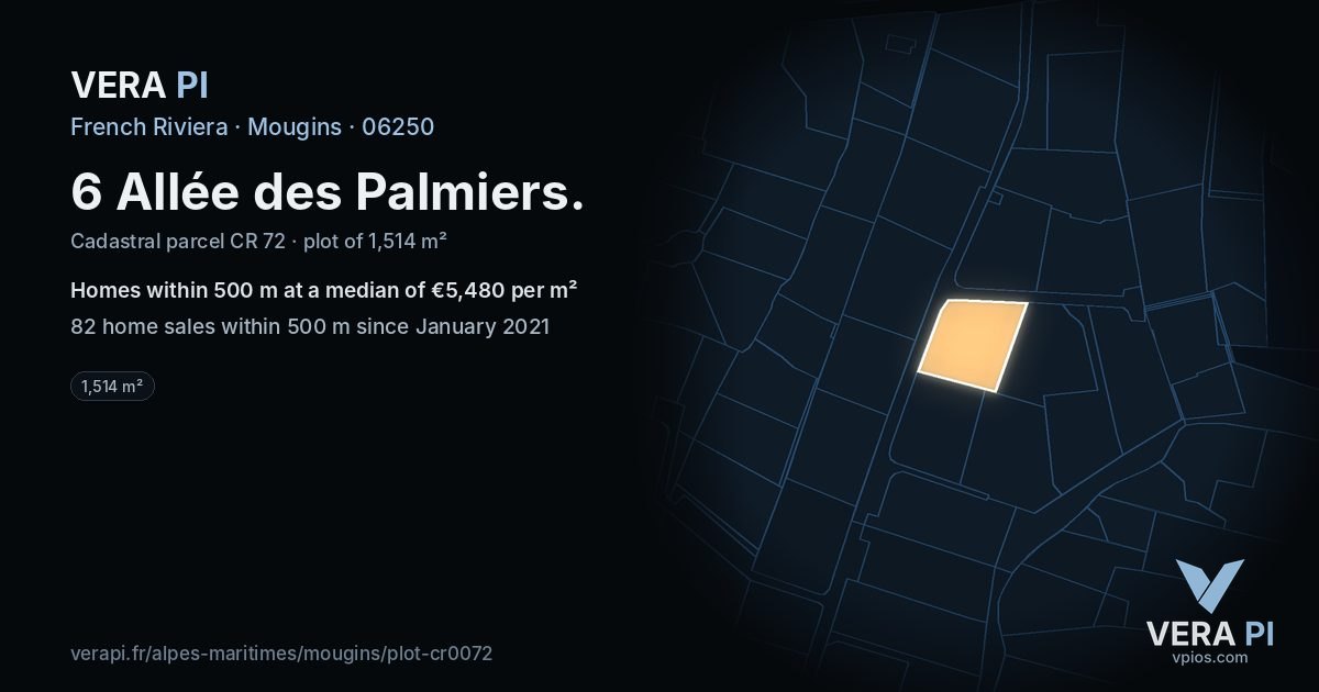6 Allée des Palmiers, Mougins at night – the plot lit, the parcels around coloured by the prices near them