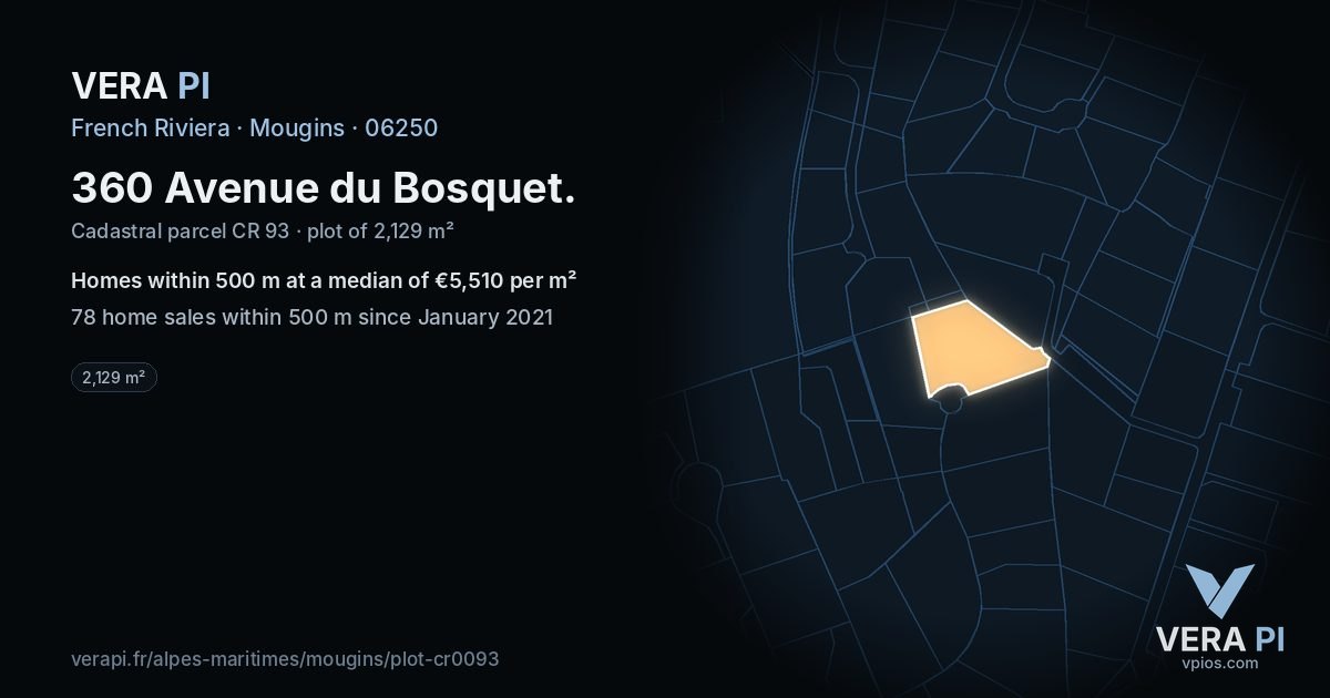360 Avenue du Bosquet, Mougins at night – the plot lit, the parcels around coloured by the prices near them