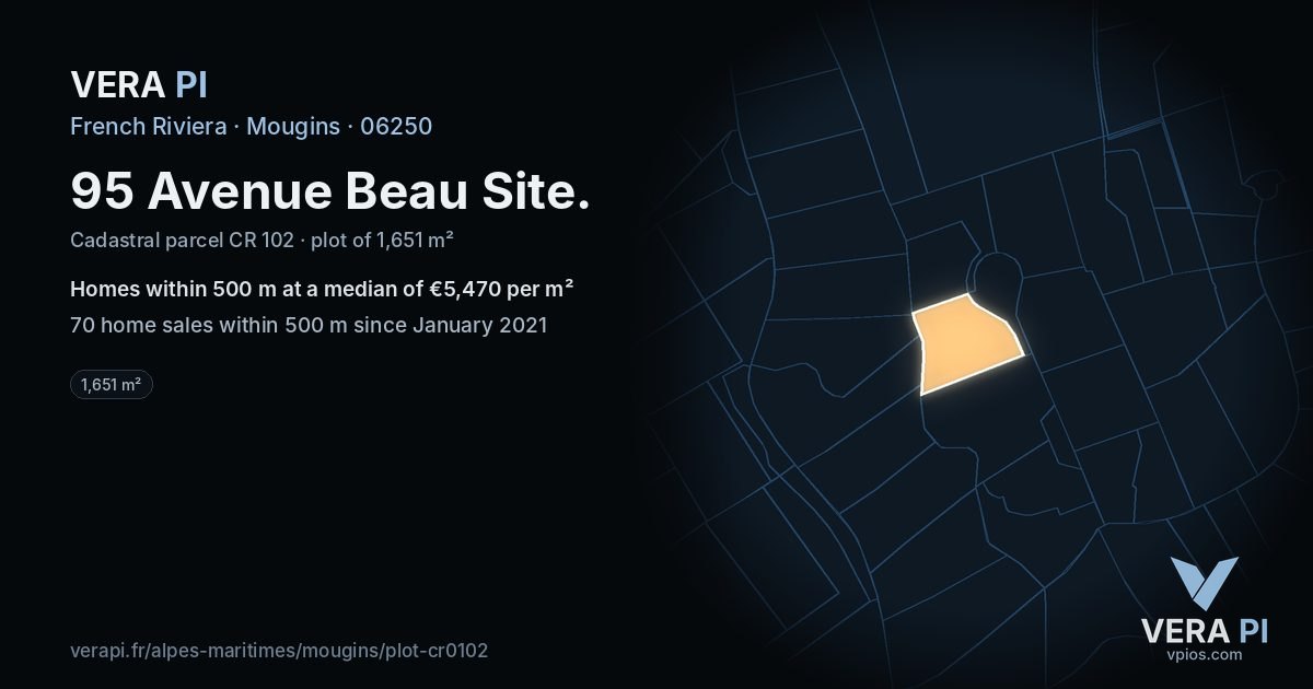 95 Avenue Beau Site, Mougins at night – the plot lit, the parcels around coloured by the prices near them