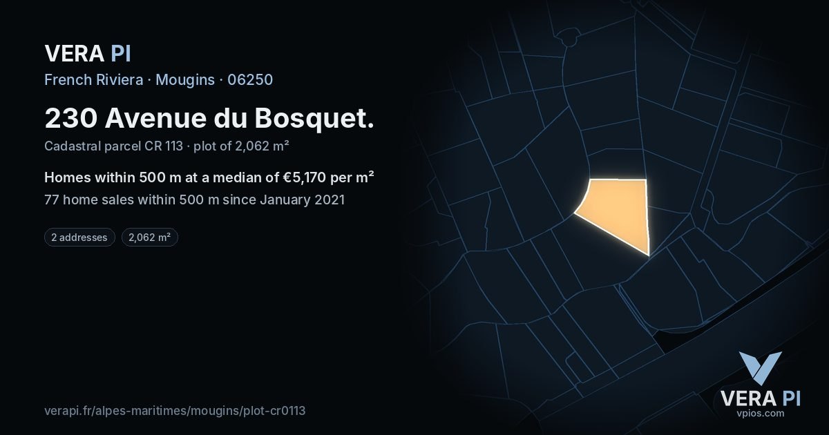 230 Avenue du Bosquet, Mougins at night – the plot lit, the parcels around coloured by the prices near them