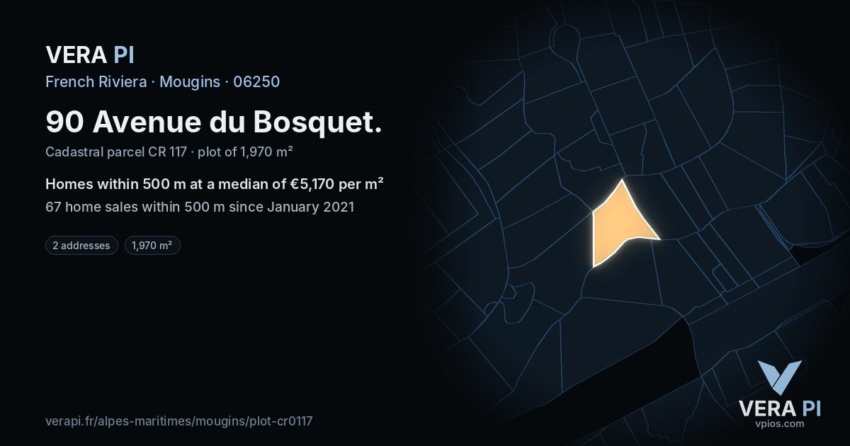 90 Avenue du Bosquet, Mougins at night – the plot lit, the parcels around coloured by the prices near them
