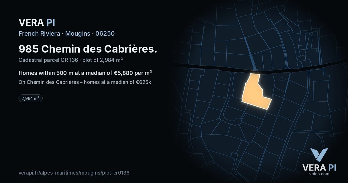 985 Chemin des Cabrières, Mougins at night – the plot lit, the parcels around coloured by the prices near them