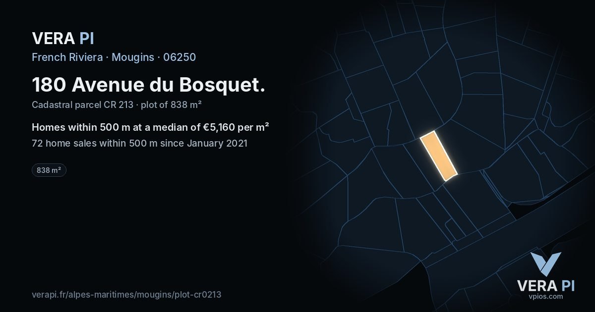 180 Avenue du Bosquet, Mougins at night – the plot lit, the parcels around coloured by the prices near them