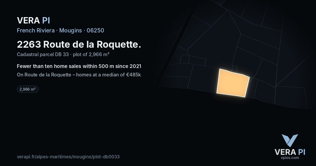 2263 Route de la Roquette, Mougins at night – the plot lit, the parcels around coloured by the prices near them