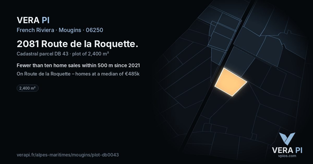 2081 Route de la Roquette, Mougins at night – the plot lit, the parcels around coloured by the prices near them
