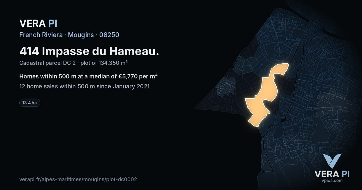 414 Impasse du Hameau, Mougins at night – the plot lit, the parcels around coloured by the prices near them