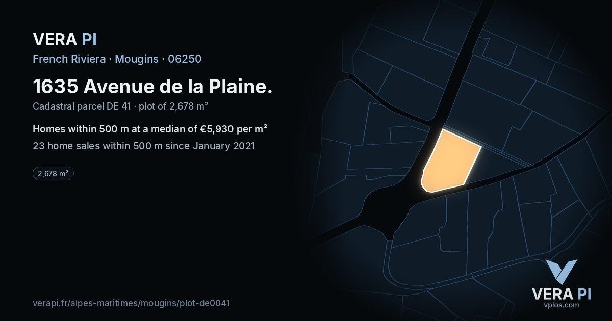 1635 Avenue de la Plaine, Mougins at night – the plot lit, the parcels around coloured by the prices near them