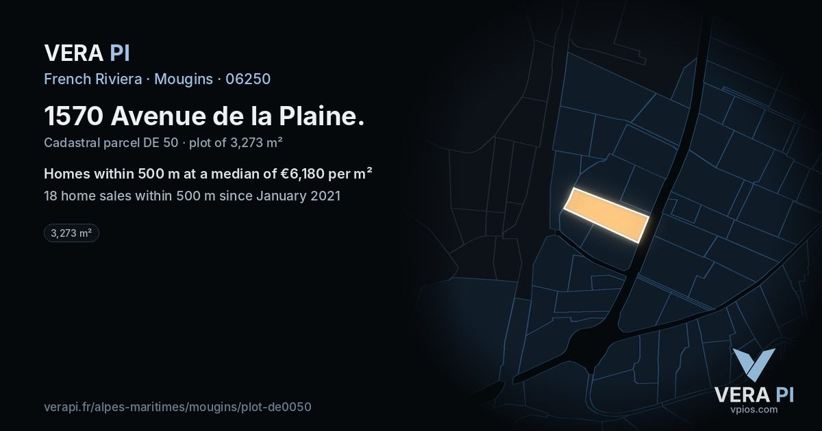 1570 Avenue de la Plaine, Mougins at night – the plot lit, the parcels around coloured by the prices near them