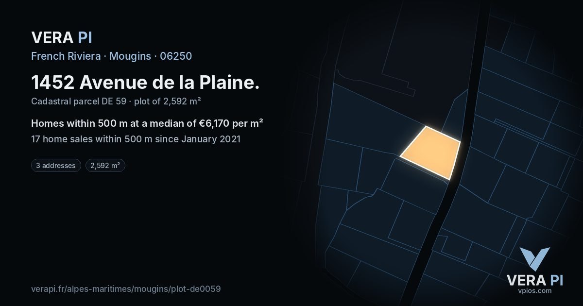 1452 Avenue de la Plaine, Mougins at night – the plot lit, the parcels around coloured by the prices near them