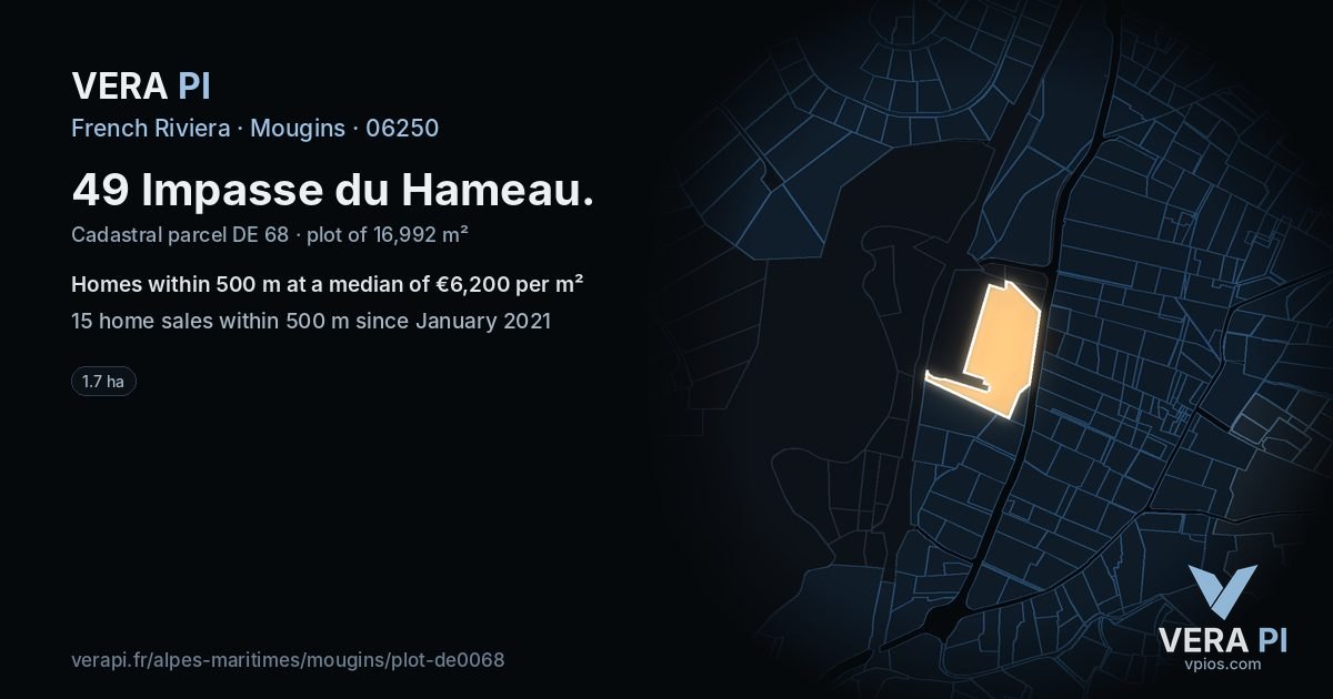 49 Impasse du Hameau, Mougins at night – the plot lit, the parcels around coloured by the prices near them