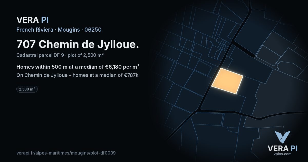 707 Chemin de Jylloue, Mougins at night – the plot lit, the parcels around coloured by the prices near them