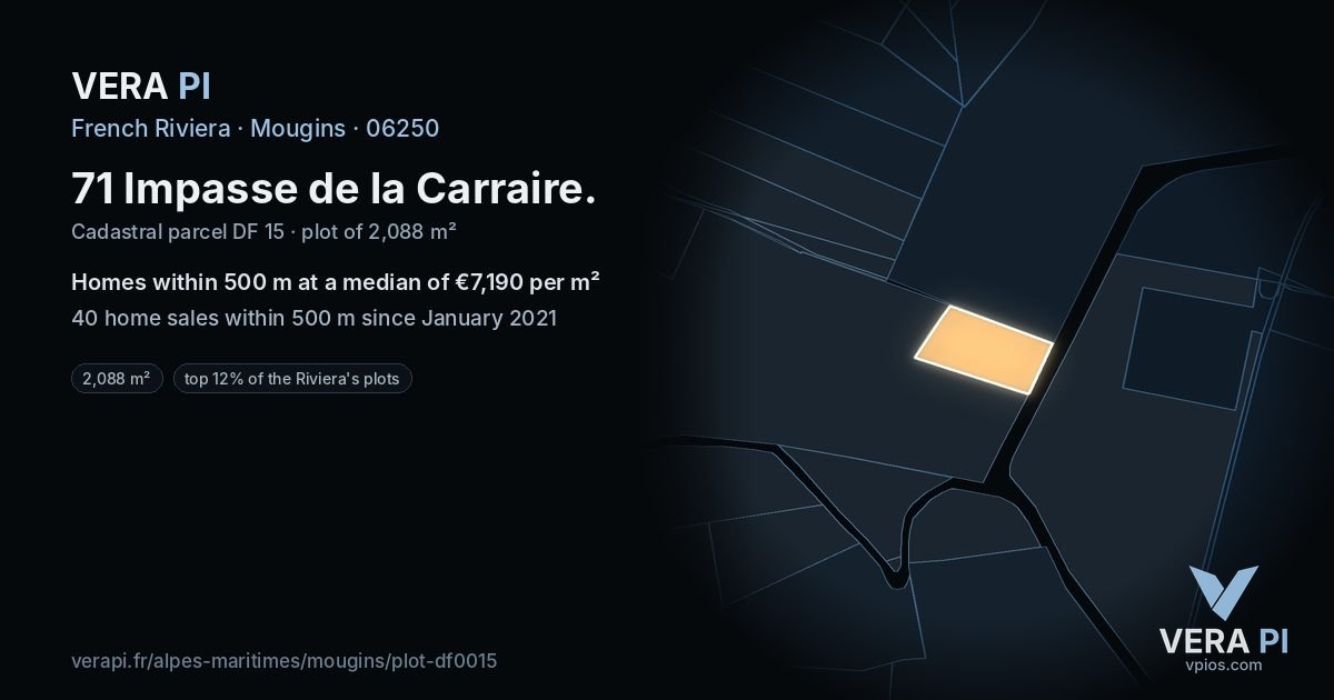 71 Impasse de la Carraire, Mougins at night – the plot lit, the parcels around coloured by the prices near them