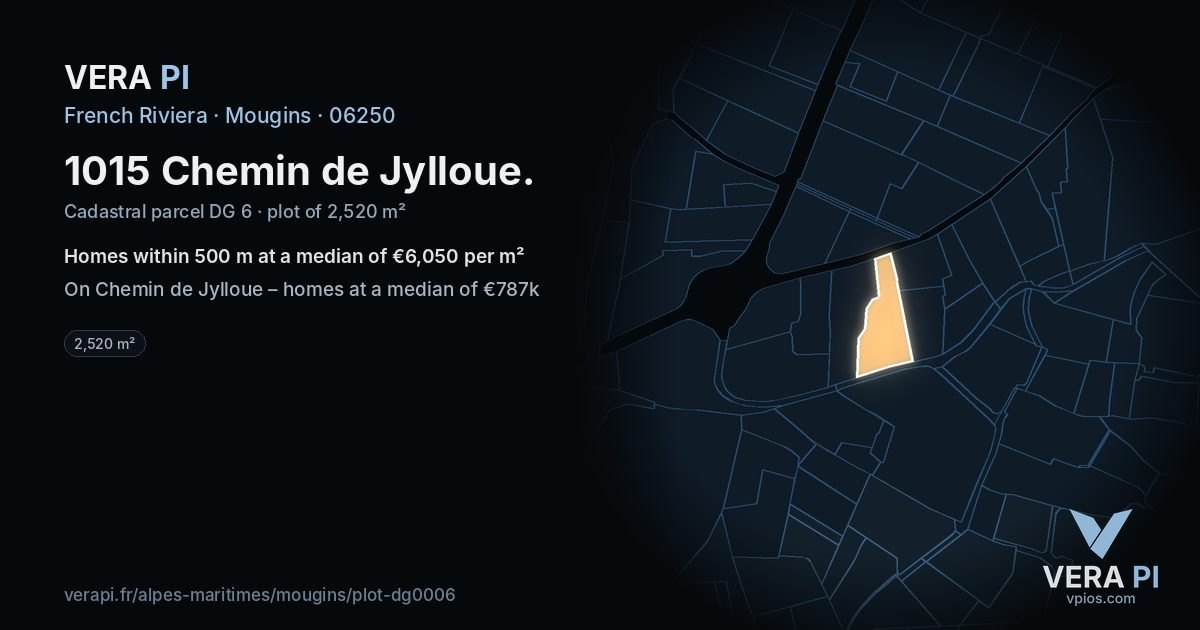 1015 Chemin de Jylloue, Mougins at night – the plot lit, the parcels around coloured by the prices near them
