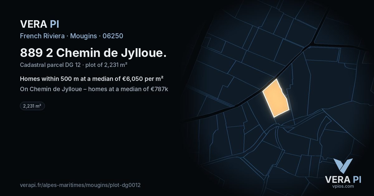 889 2 Chemin de Jylloue, Mougins at night – the plot lit, the parcels around coloured by the prices near them