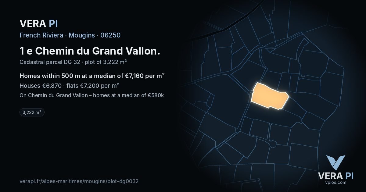 1 e Chemin du Grand Vallon, Mougins at night – the plot lit, the parcels around coloured by the prices near them