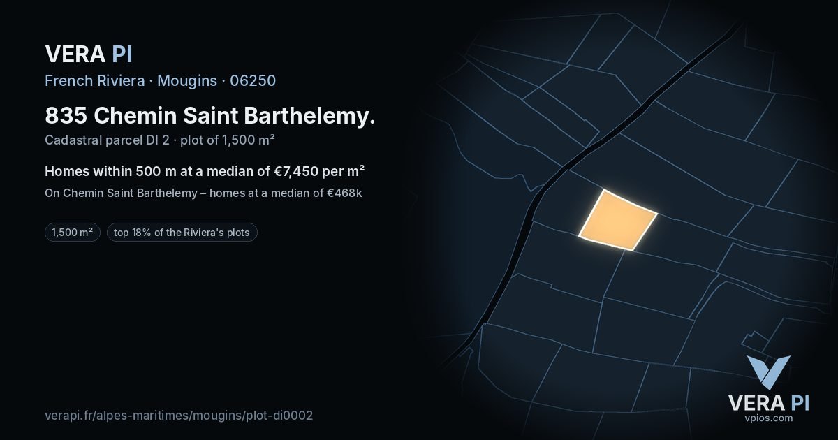 835 Chemin Saint Barthelemy, Mougins at night – the plot lit, the parcels around coloured by the prices near them
