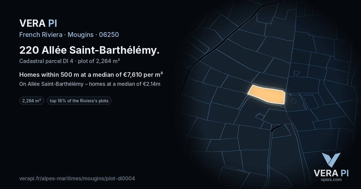 220 Allée Saint-Barthélémy, Mougins at night – the plot lit, the parcels around coloured by the prices near them