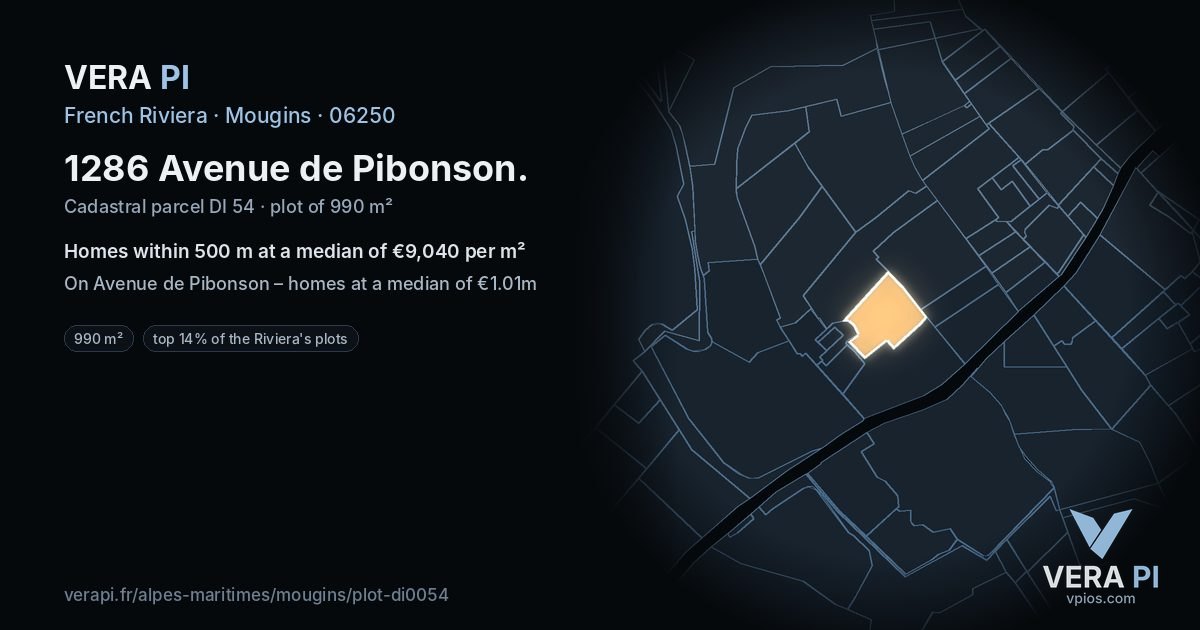1286 Avenue de Pibonson, Mougins at night – the plot lit, the parcels around coloured by the prices near them