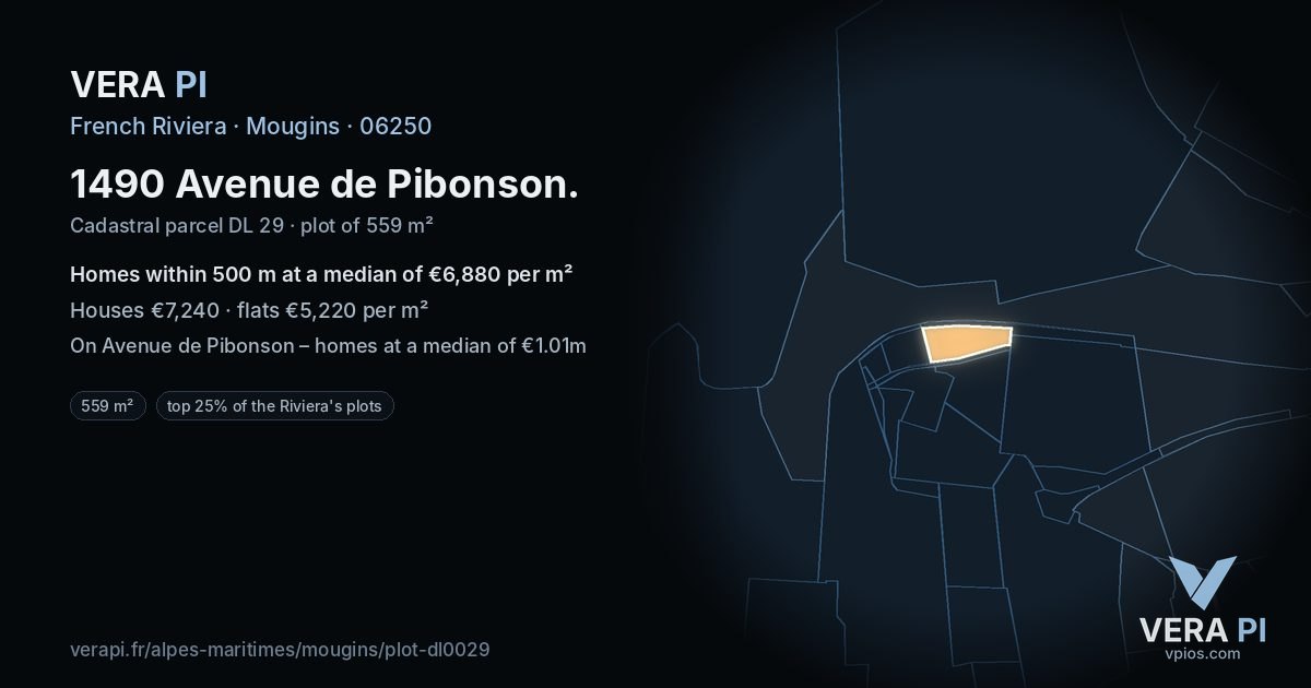 1490 Avenue de Pibonson, Mougins at night – the plot lit, the parcels around coloured by the prices near them