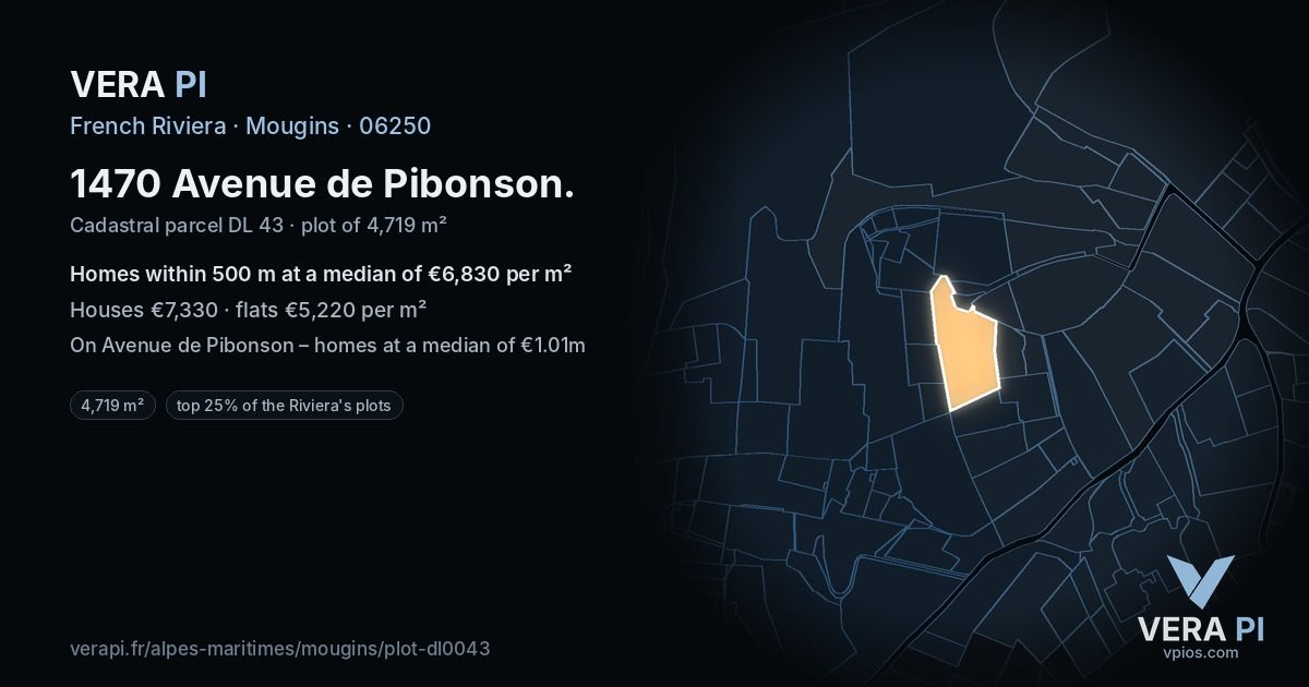 1470 Avenue de Pibonson, Mougins at night – the plot lit, the parcels around coloured by the prices near them