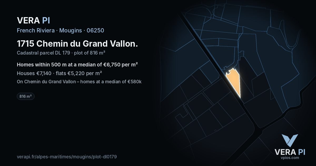 1715 Chemin du Grand Vallon, Mougins at night – the plot lit, the parcels around coloured by the prices near them