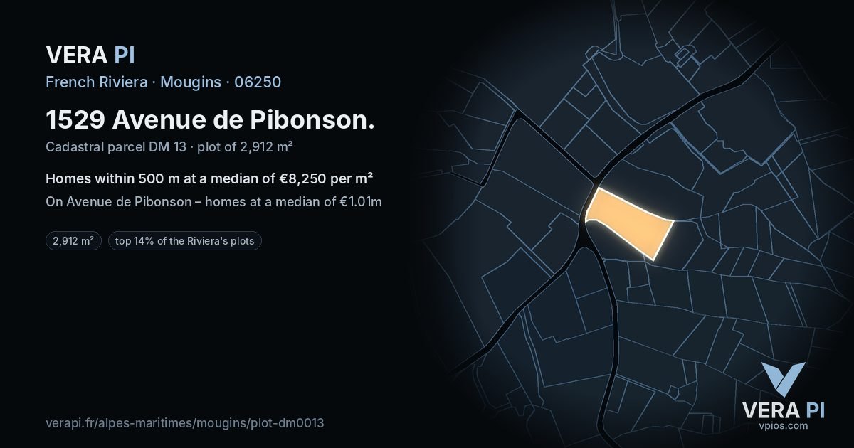 1529 Avenue de Pibonson, Mougins at night – the plot lit, the parcels around coloured by the prices near them