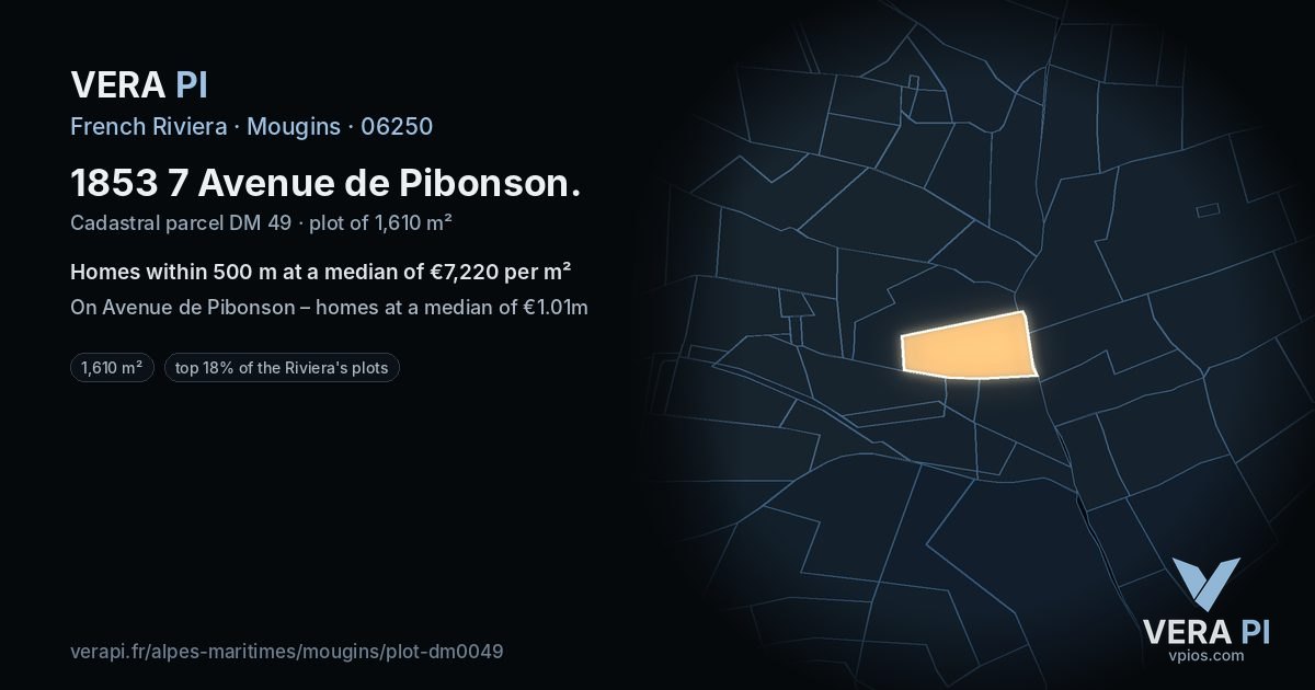 1853 7 Avenue de Pibonson, Mougins at night – the plot lit, the parcels around coloured by the prices near them