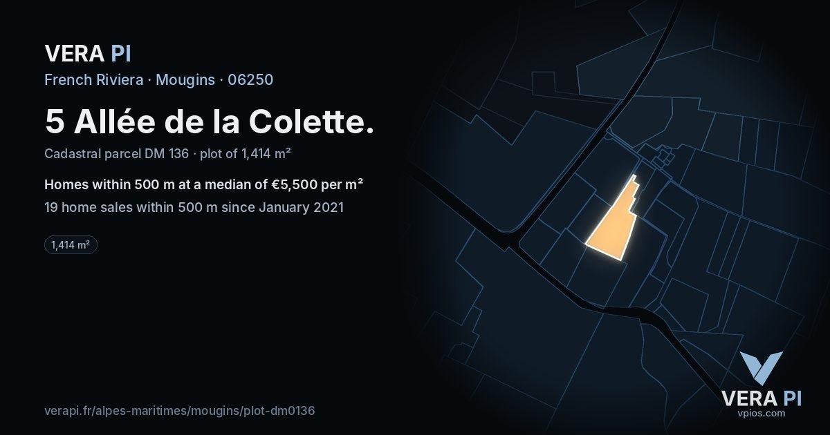 5 Allée de la Colette, Mougins at night – the plot lit, the parcels around coloured by the prices near them