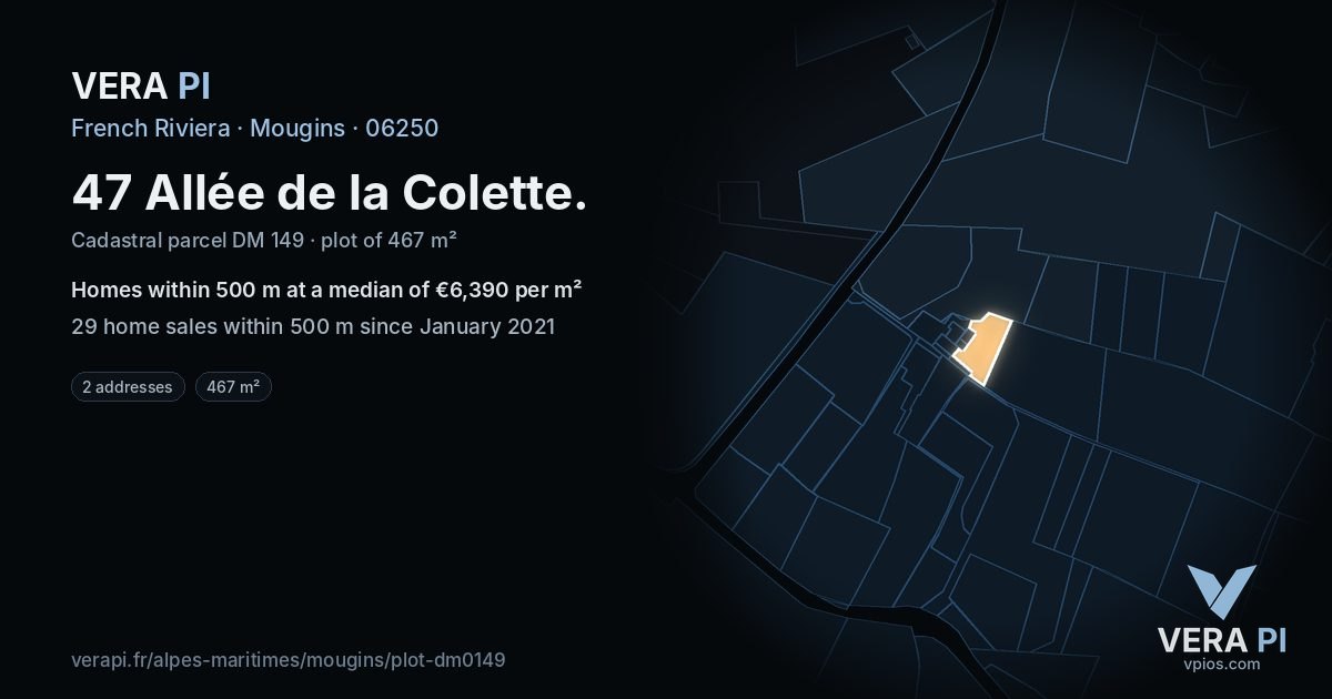 47 Allée de la Colette, Mougins at night – the plot lit, the parcels around coloured by the prices near them