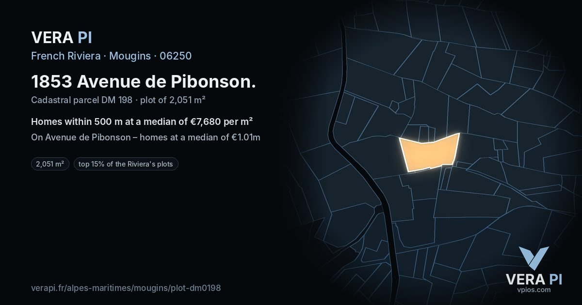 1853 Avenue de Pibonson, Mougins at night – the plot lit, the parcels around coloured by the prices near them