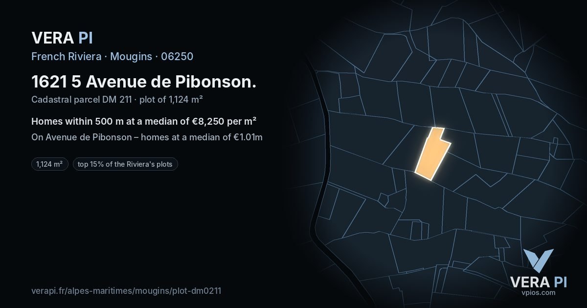 1621 5 Avenue de Pibonson, Mougins at night – the plot lit, the parcels around coloured by the prices near them