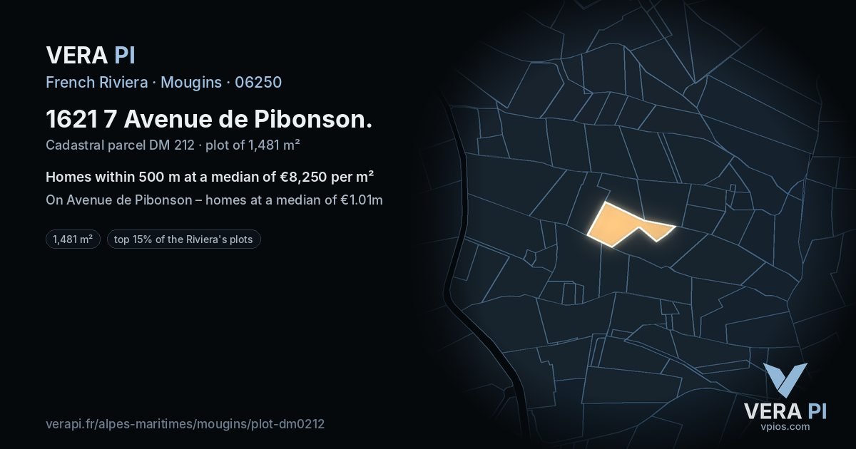 1621 7 Avenue de Pibonson, Mougins at night – the plot lit, the parcels around coloured by the prices near them