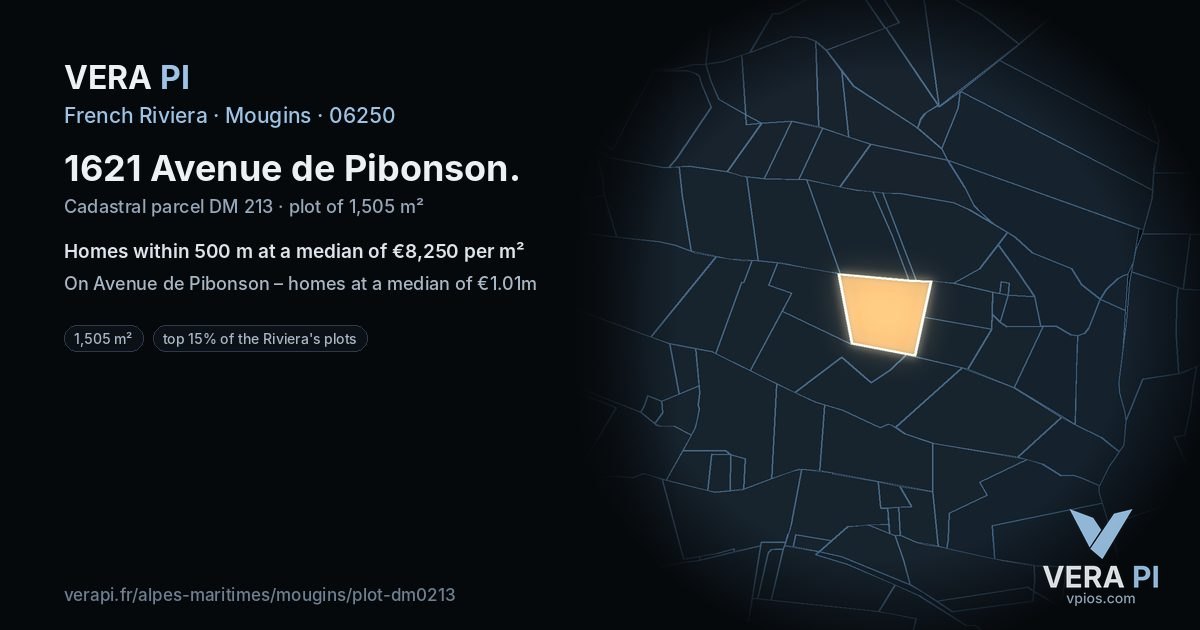 1621 Avenue de Pibonson, Mougins at night – the plot lit, the parcels around coloured by the prices near them