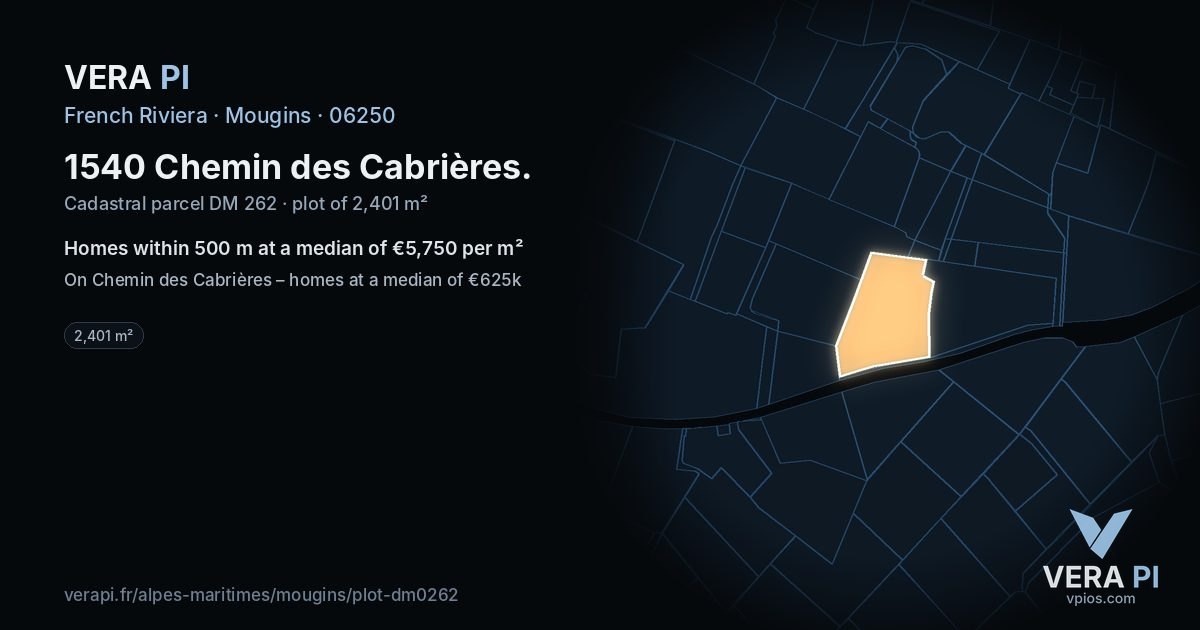 1540 Chemin des Cabrières, Mougins at night – the plot lit, the parcels around coloured by the prices near them