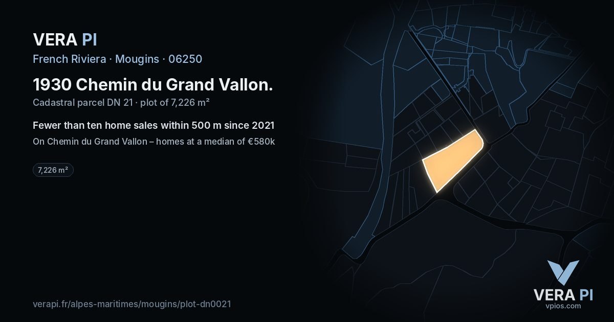 1930 Chemin du Grand Vallon, Mougins at night – the plot lit, the parcels around coloured by the prices near them